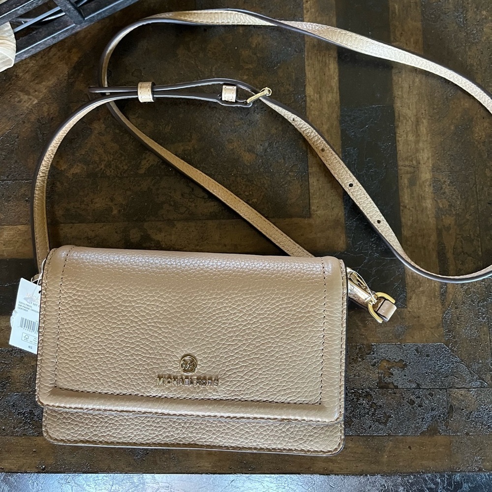 Michael Michael Kors Jet Set Charm Small Phone Crossbody in Camel
